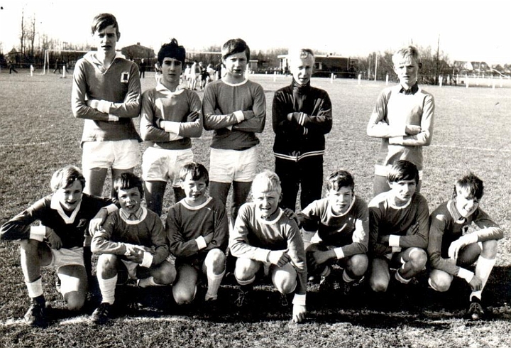 C-elftal vv Wijhe 1969.JPG